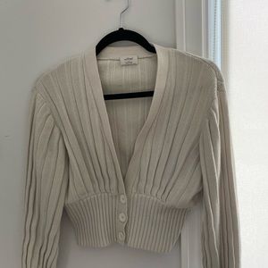 Aritzia Wilfred plunge cardigan